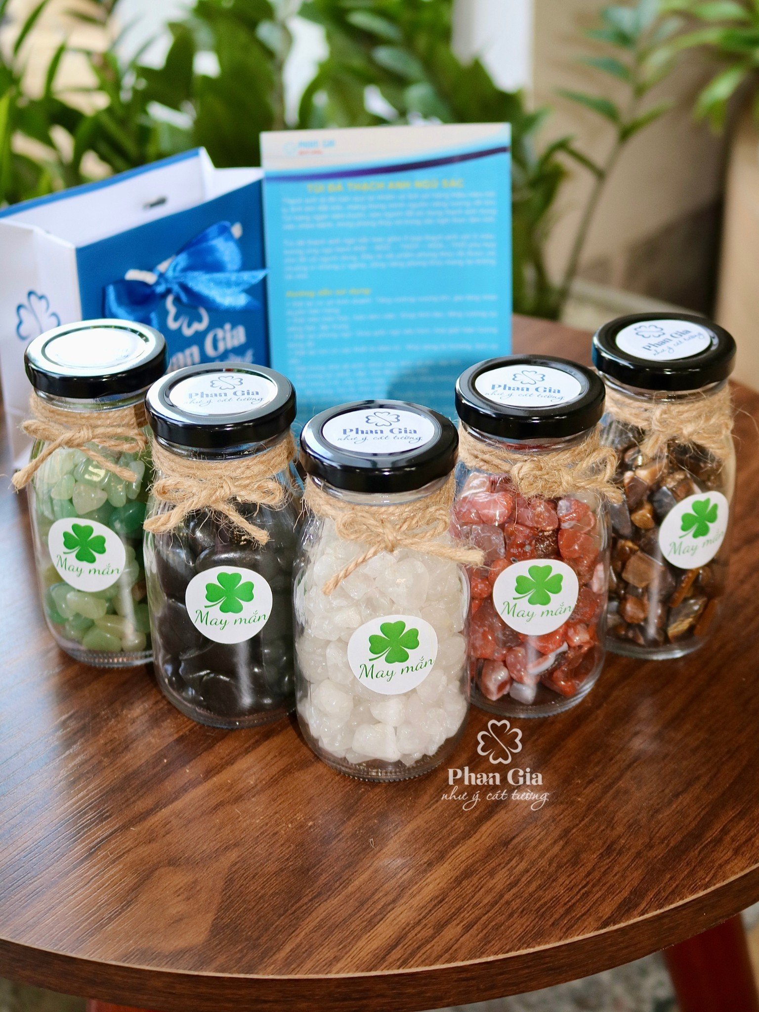 đá thạch anh ngũ sắc mài bóng