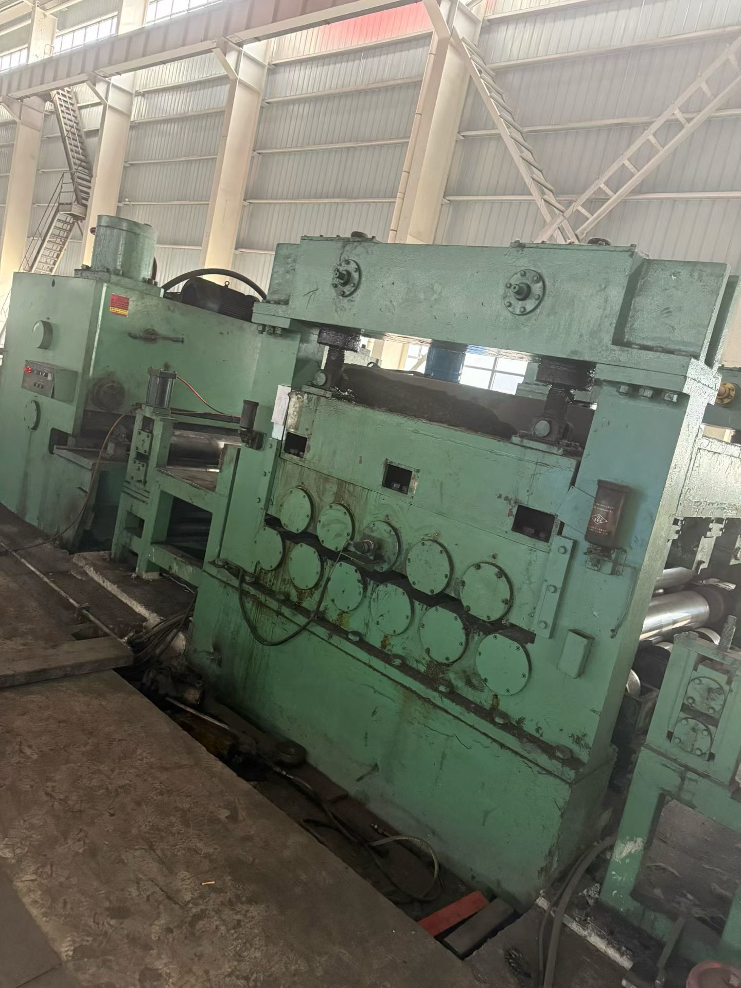 Dây chuyền, xả tấm cán nóng, 6-22/2500