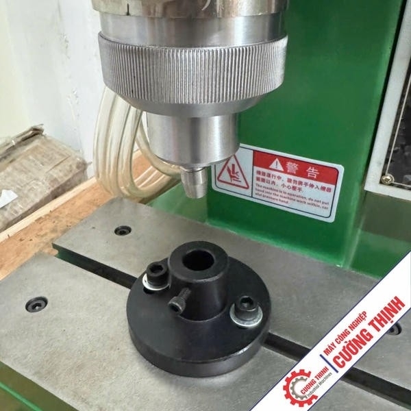 máy tán đinh rive, máy tán đinh khí nén, máy tán đinh thủy lực, máy tán đinh rút,