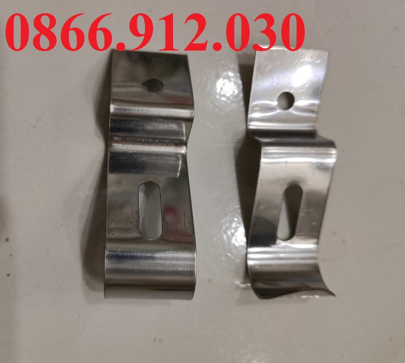 kẹp ngói nóc chống bão