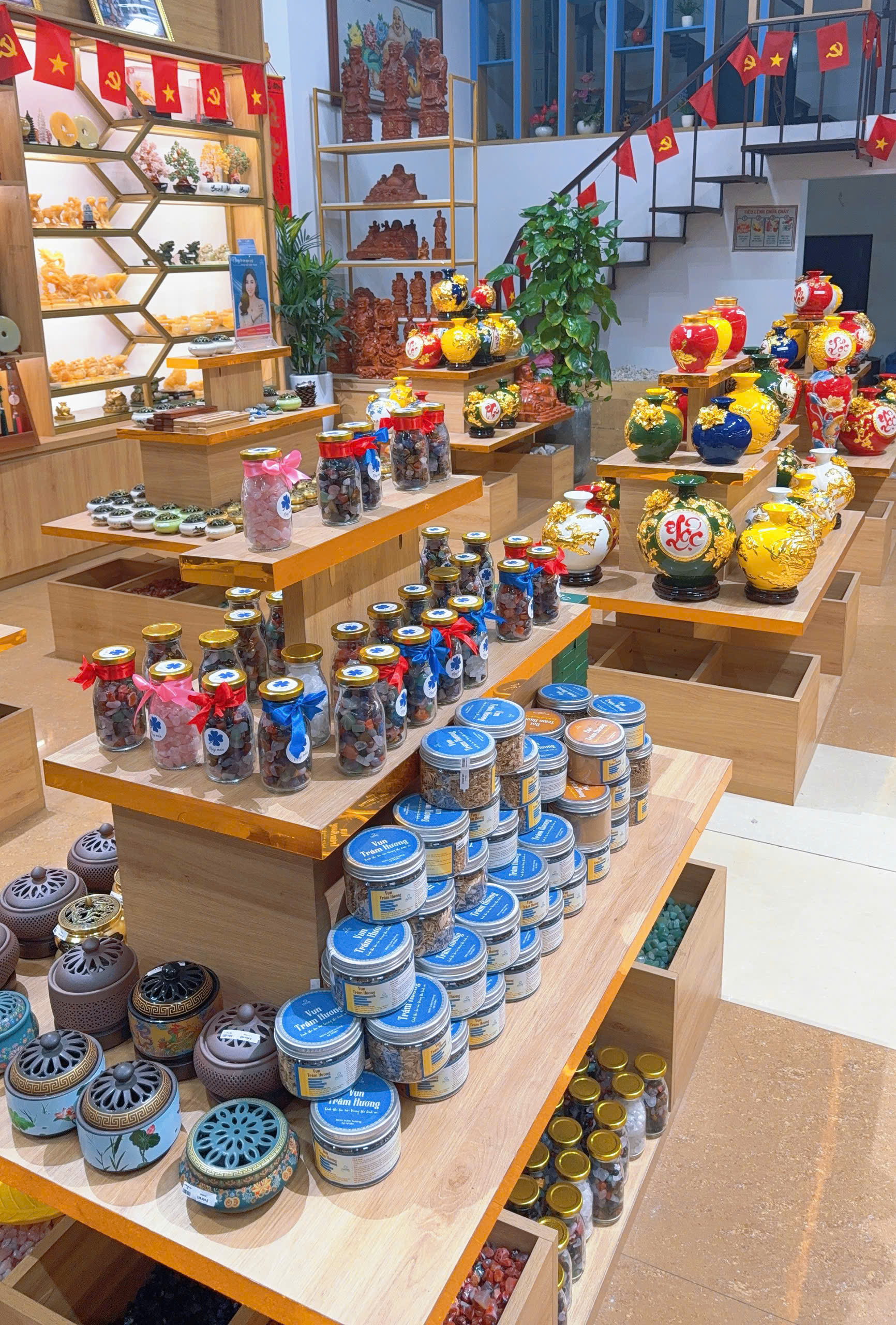 Một số vật phẩm tiêu biểu Phan Gia cung cấp