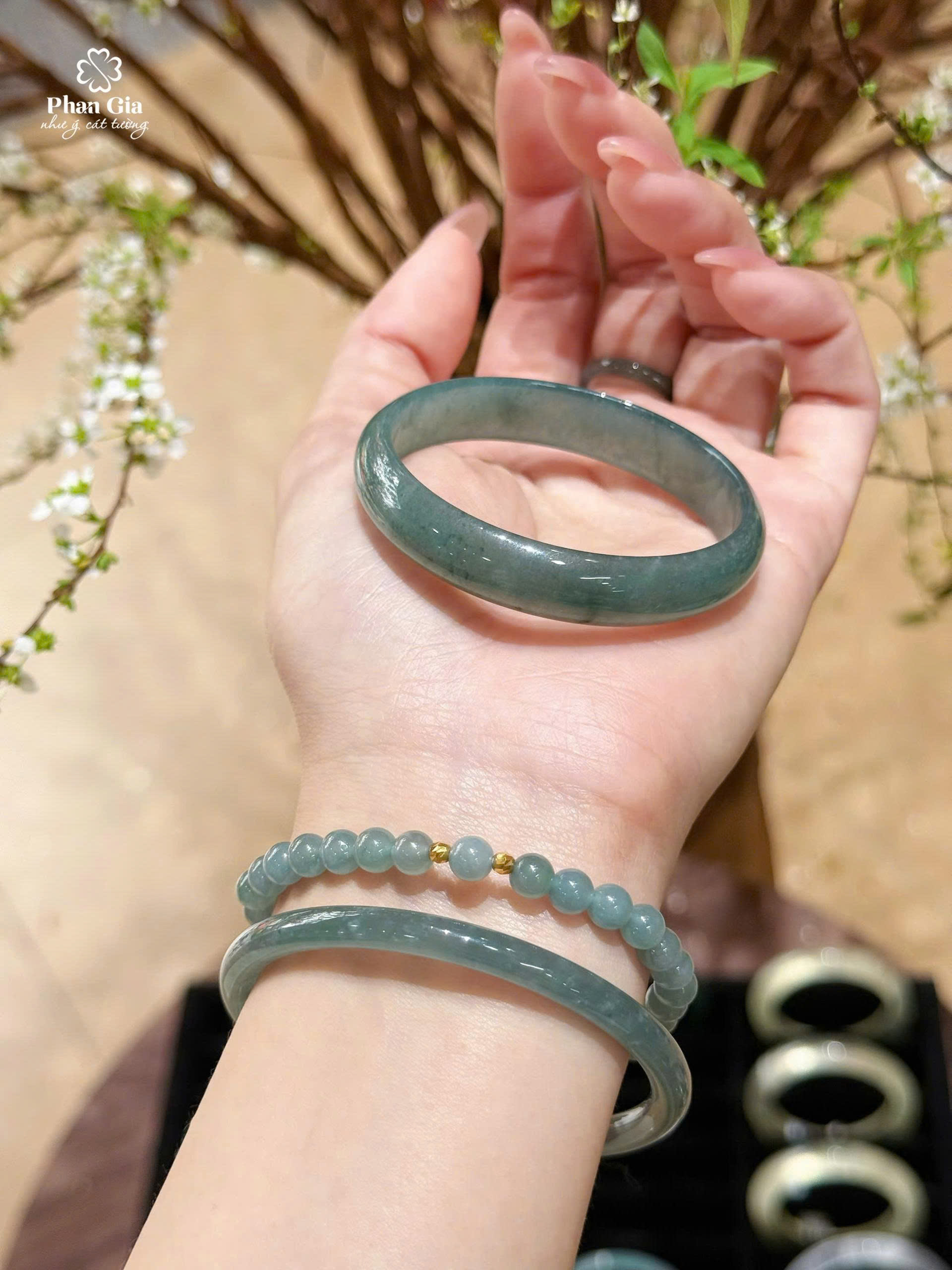 Một số vật phẩm tiêu biểu Phan Gia cung cấp