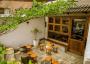 Quán cafe chill có không gian ngoài trời